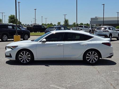 Platinum White Pearl 2023 Acura Integra 4DR SDN CVT