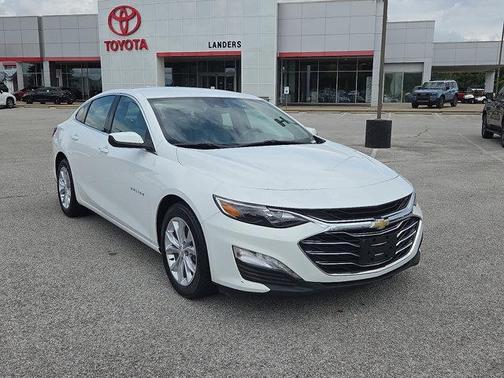 2022 Chevrolet Malibu FWD LT
