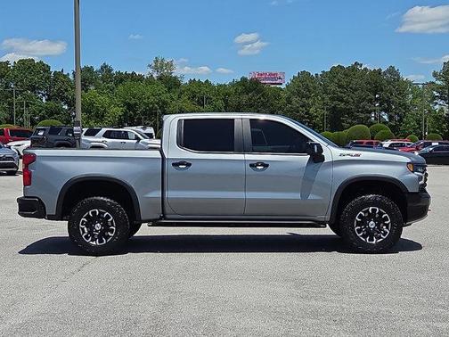 Sterling Gray Metallic 2024 Chevrolet Silverado 1500 ZR2