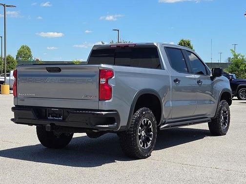 Sterling Gray Metallic 2024 Chevrolet Silverado 1500 ZR2