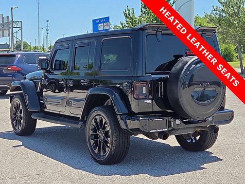 Black Clearcoat 2021 Jeep Wrangler Unlimited Sahara