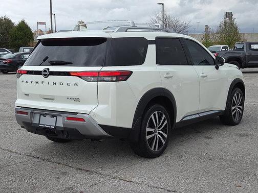 2023 Nissan Pathfinder Platinum 4WD