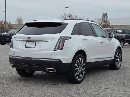 2025 Cadillac XT5 Sport