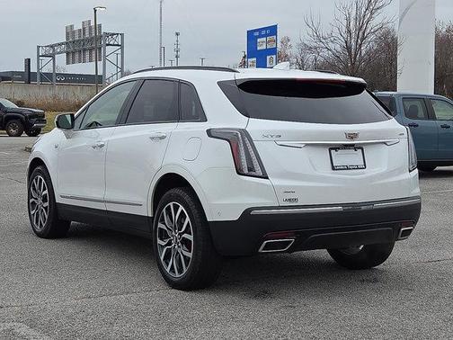 2025 Cadillac XT5 Sport