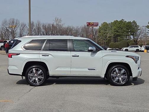 2024 Toyota Sequoia Capstone