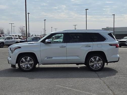 2024 Toyota Sequoia Capstone