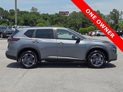 Gun Metallic 2025 Nissan Rogue SV