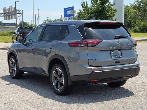 Gun Metallic 2025 Nissan Rogue SV