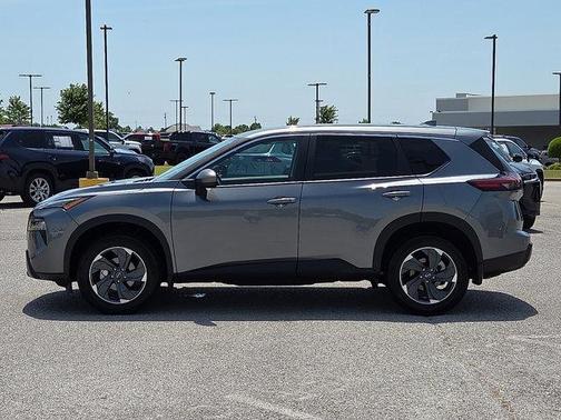 Gun Metallic 2025 Nissan Rogue SV