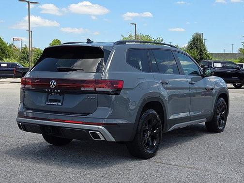 2024 Volkswagen Atlas 2.0T SEL