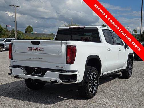 2023 GMC Sierra 1500 AT4