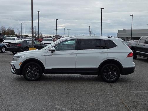 2024 Volkswagen Tiguan 2.0T SE 4MOTION