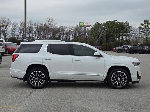 2020 GMC Acadia Denali