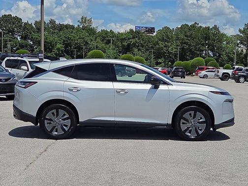 Brilliant Silver Metallic 2025 Nissan Murano SL