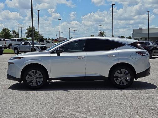 Brilliant Silver Metallic 2025 Nissan Murano SL