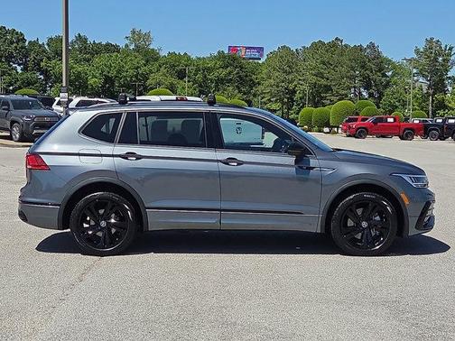 Platinum Gray Metallic 2023 Volkswagen Tiguan 2.0T SE R-Line Black