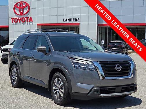 Gun Metallic 2023 Nissan Pathfinder SL 4WD
