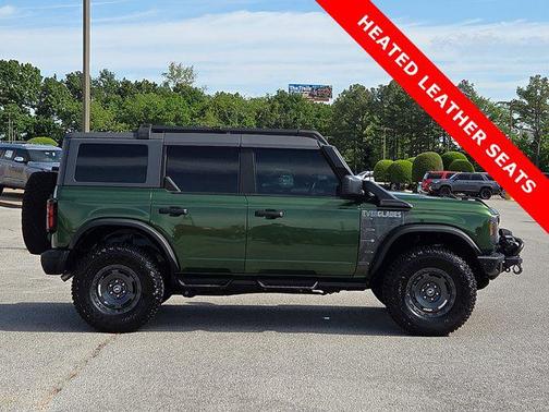Eruption Green Metallic 2024 Ford Bronco Everglades