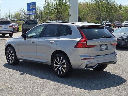 Bright Dusk Metallic 2025 Volvo XC60 B5 Plus