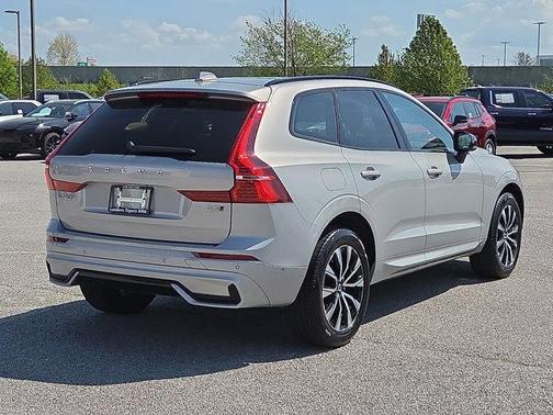 Bright Dusk Metallic 2025 Volvo XC60 B5 Plus