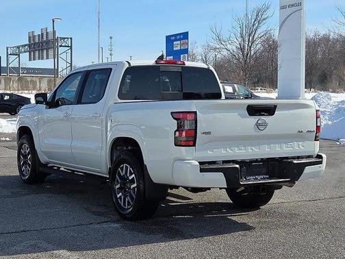 2025 Nissan Frontier SL