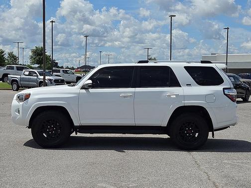 Ice Cap 2023 Toyota 4Runner SR5 Premium