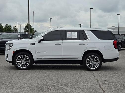 Summit White 2023 GMC Yukon SLT