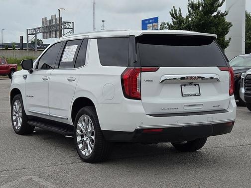 Summit White 2023 GMC Yukon SLT