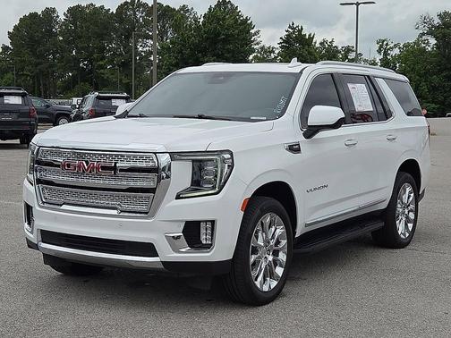 Summit White 2023 GMC Yukon SLT