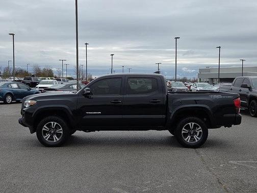 2019 Toyota Tacoma TRD Sport