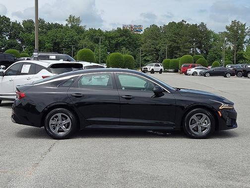 Ebony Black 2023 Kia K5 LXS