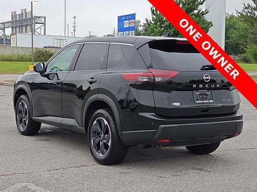 Super Black 2024 Nissan Rogue SV