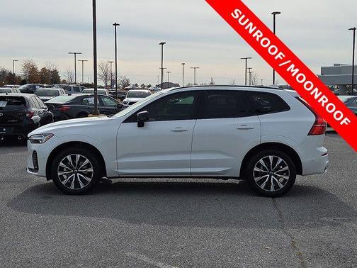 2024 Volvo XC60 B5 Plus Dark Theme