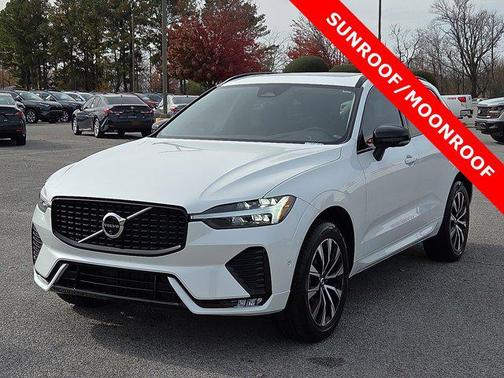 2024 Volvo XC60 B5 Plus Dark Theme