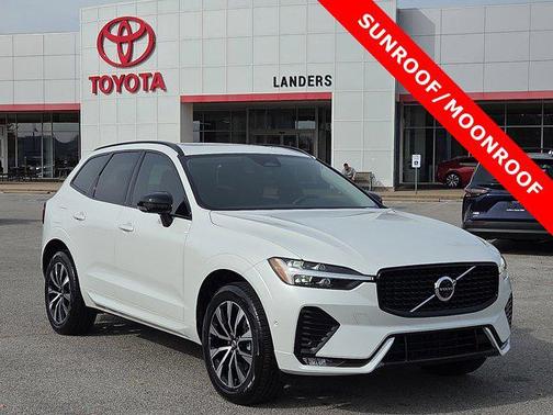 2024 Volvo XC60 B5 Plus Dark Theme