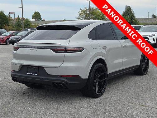 2022 Porsche Cayenne Platinum Edition