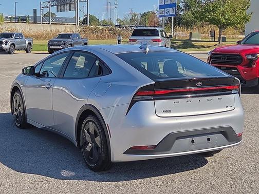 Cutting Edge 2025 Toyota Prius LE