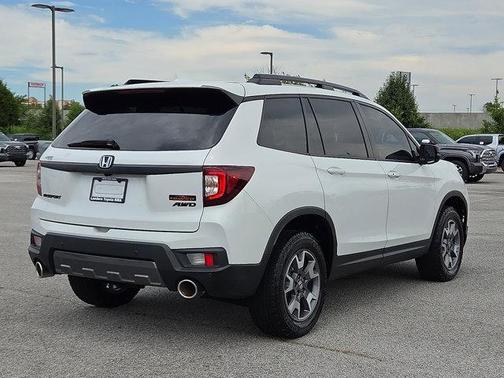 2022 Honda Passport AWD TrailSport