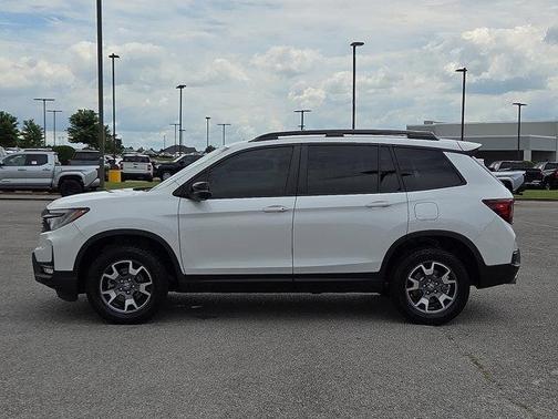 2022 Honda Passport AWD TrailSport