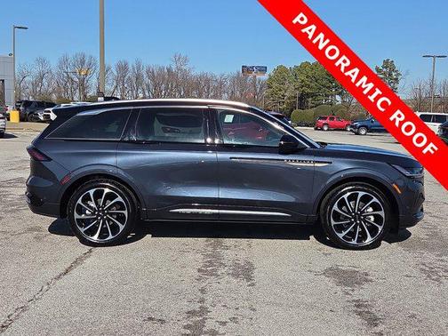 2024 Lincoln Nautilus Black Label