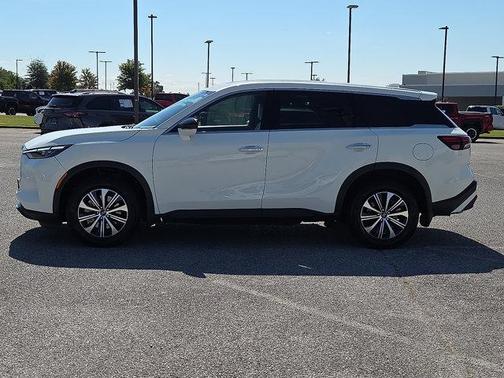 2025 INFINITI QX60 Pure