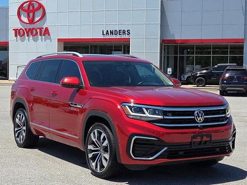 Aurora Red Metallic 2023 Volkswagen Atlas 3.6L SEL Premium