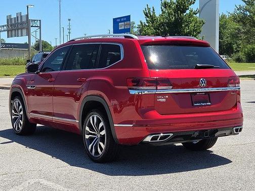 Aurora Red Metallic 2023 Volkswagen Atlas 3.6L SEL Premium