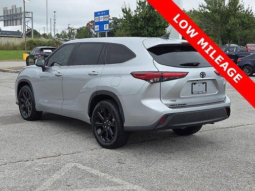 2022 Toyota Highlander L