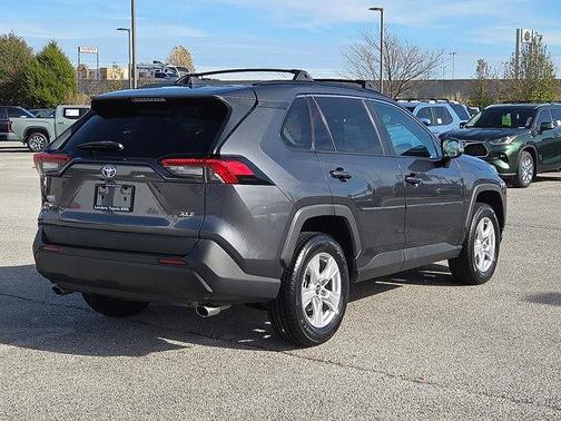 2020 Toyota RAV4 XLE