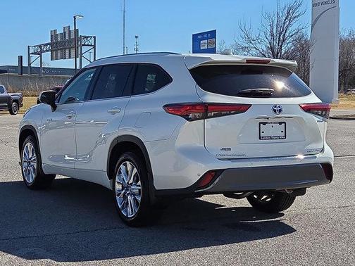 2021 Toyota Highlander Hybrid Limited