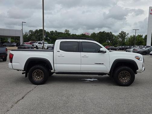 Ice Cap 2023 Toyota Tacoma Trail Edition