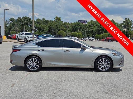 2021 Lexus ES 300h Base
