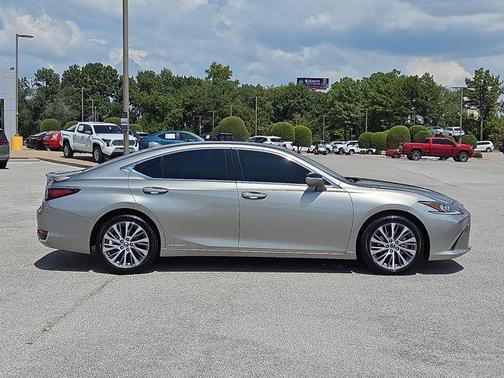 2021 Lexus ES 300h Base