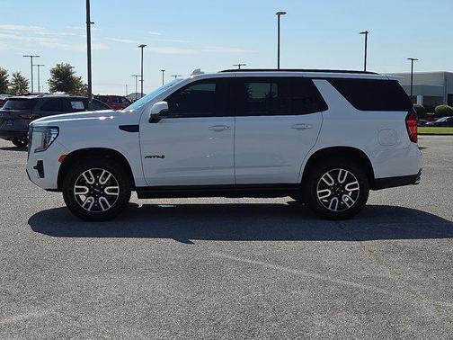 2024 GMC Yukon 4WD AT4